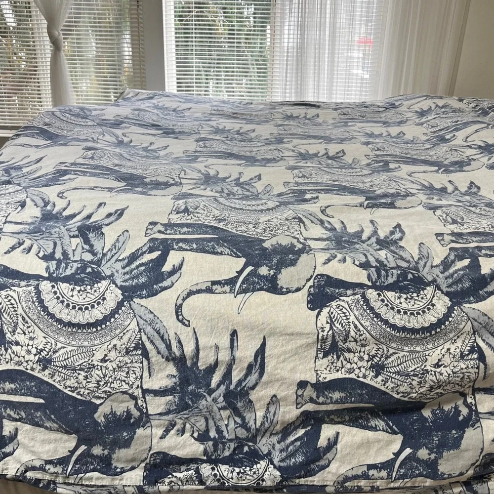 Pottery Barn Ari Elephant Toile Print King Duvet Cover Cotton Linen Blue Boho